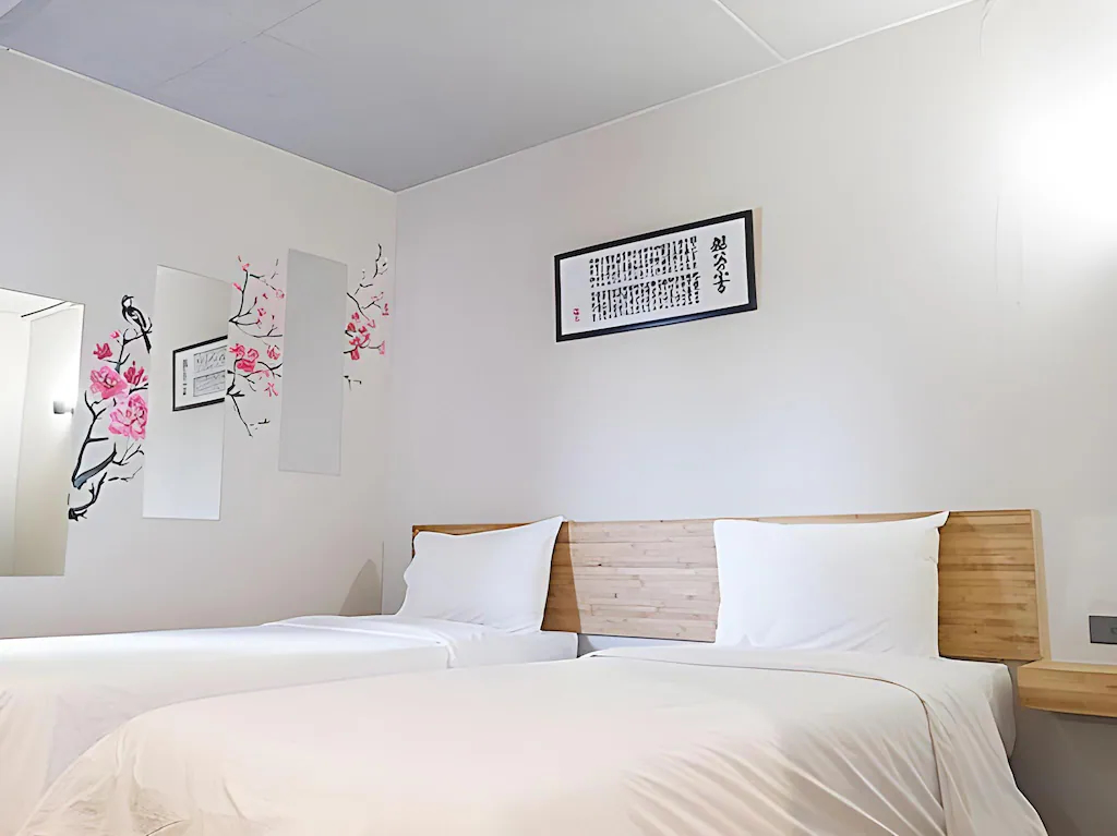 iZen Budget Hotel Rayong Slide 4